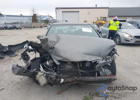 2006 Toyota Camry Le z USA, uszkodzony, nr VIN 4T1BE32K06U712242